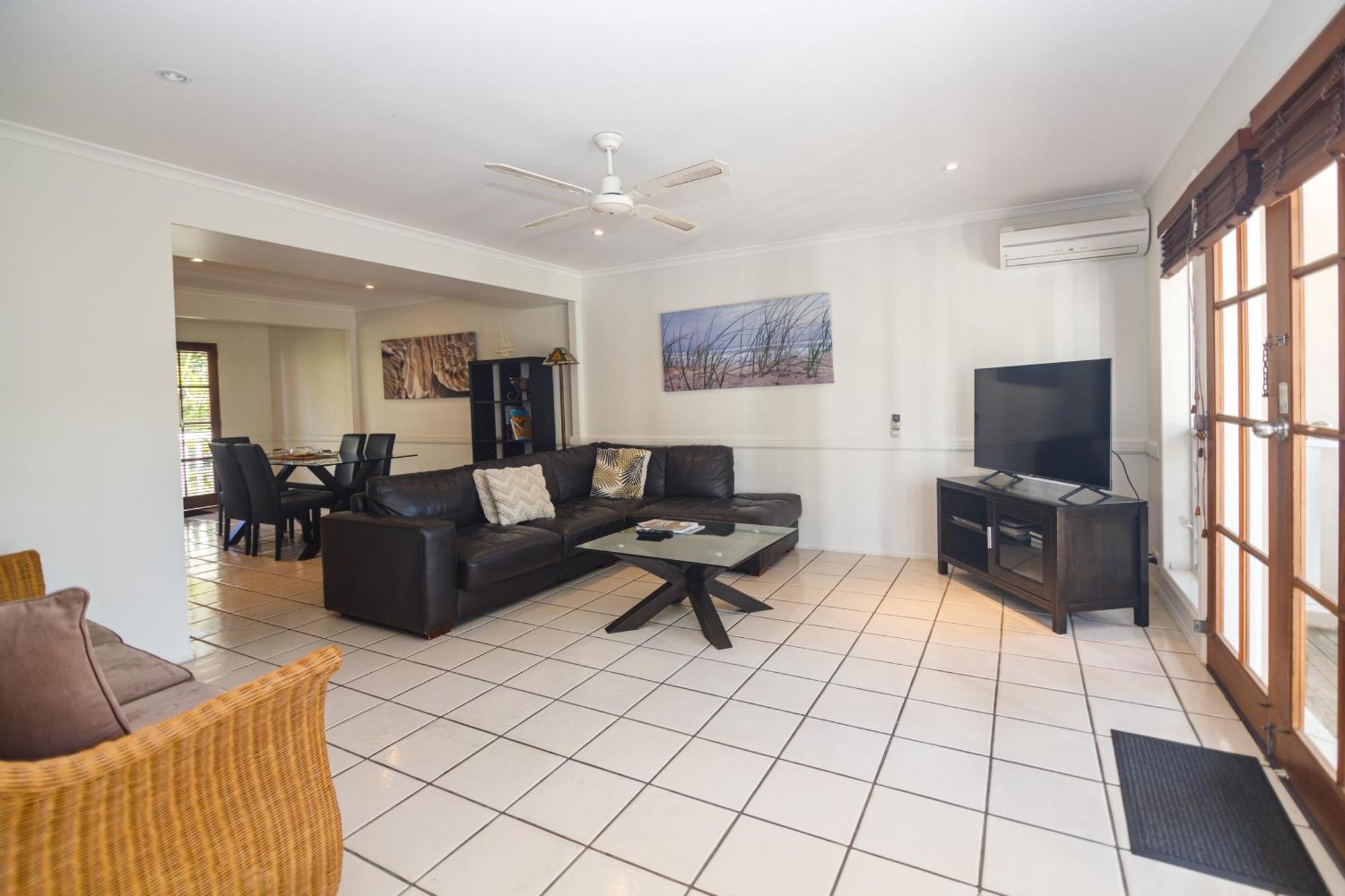 Sandy Beach Resort Noosaville Room photo